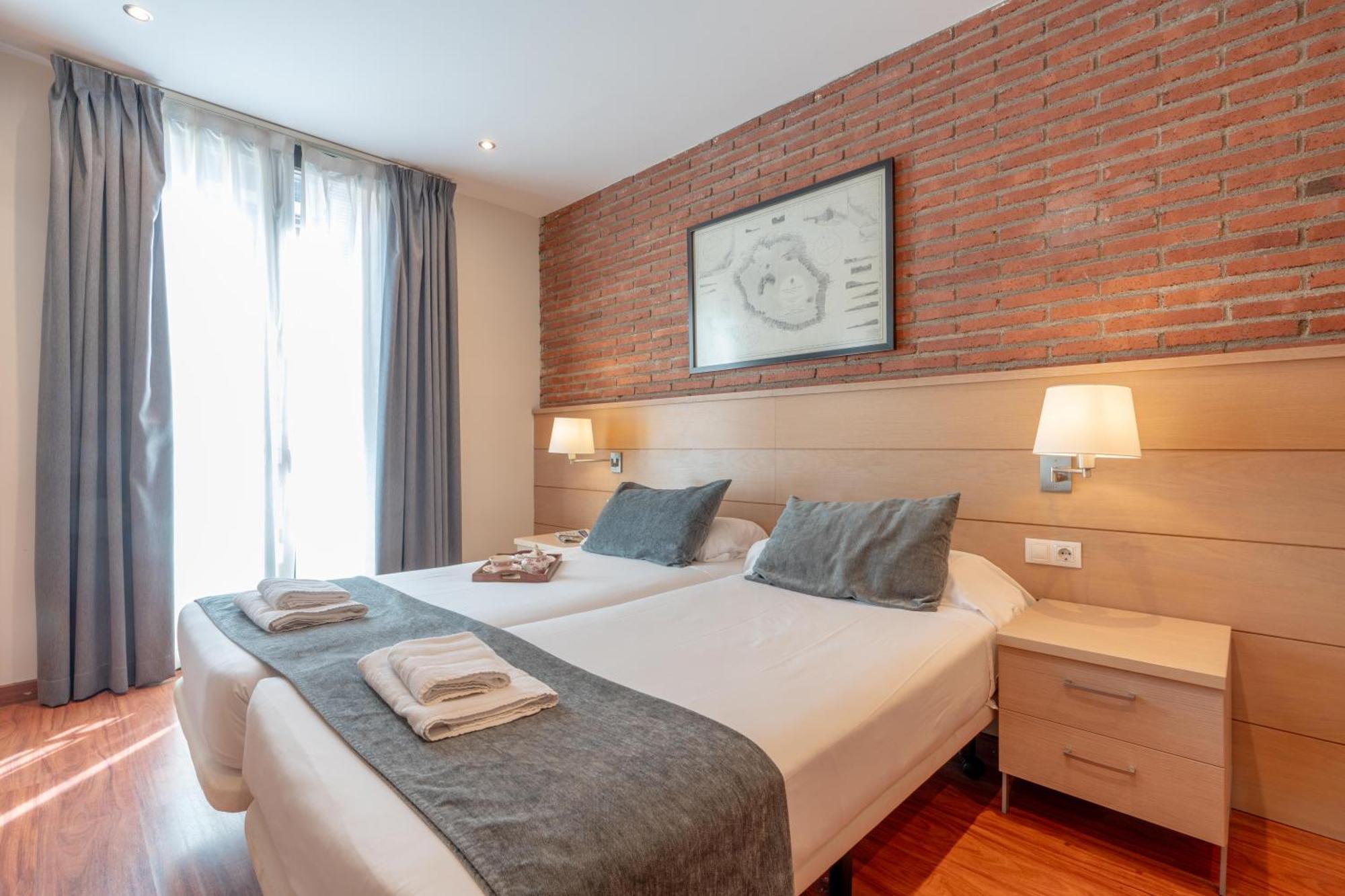 Serennia Cest Apartamentos Arc De Triomf Barcelone Extérieur photo