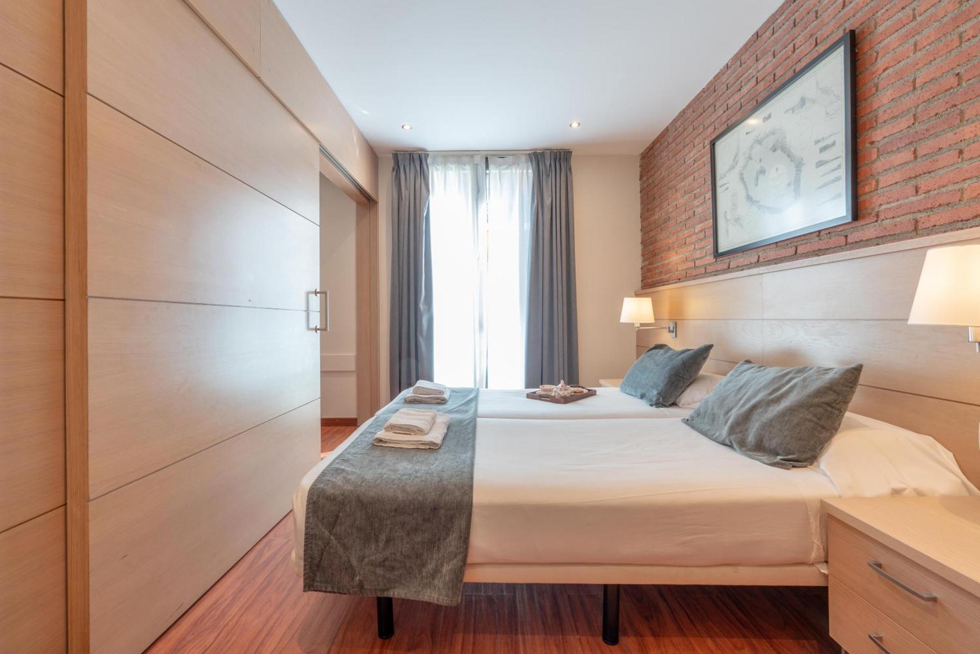 Serennia Cest Apartamentos Arc De Triomf Barcelone Extérieur photo
