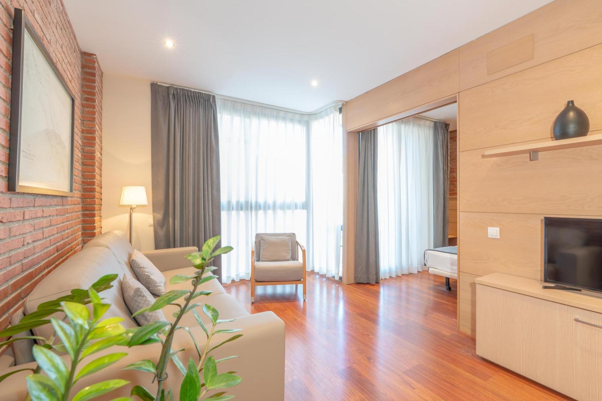 Serennia Cest Apartamentos Arc De Triomf Barcelone Extérieur photo