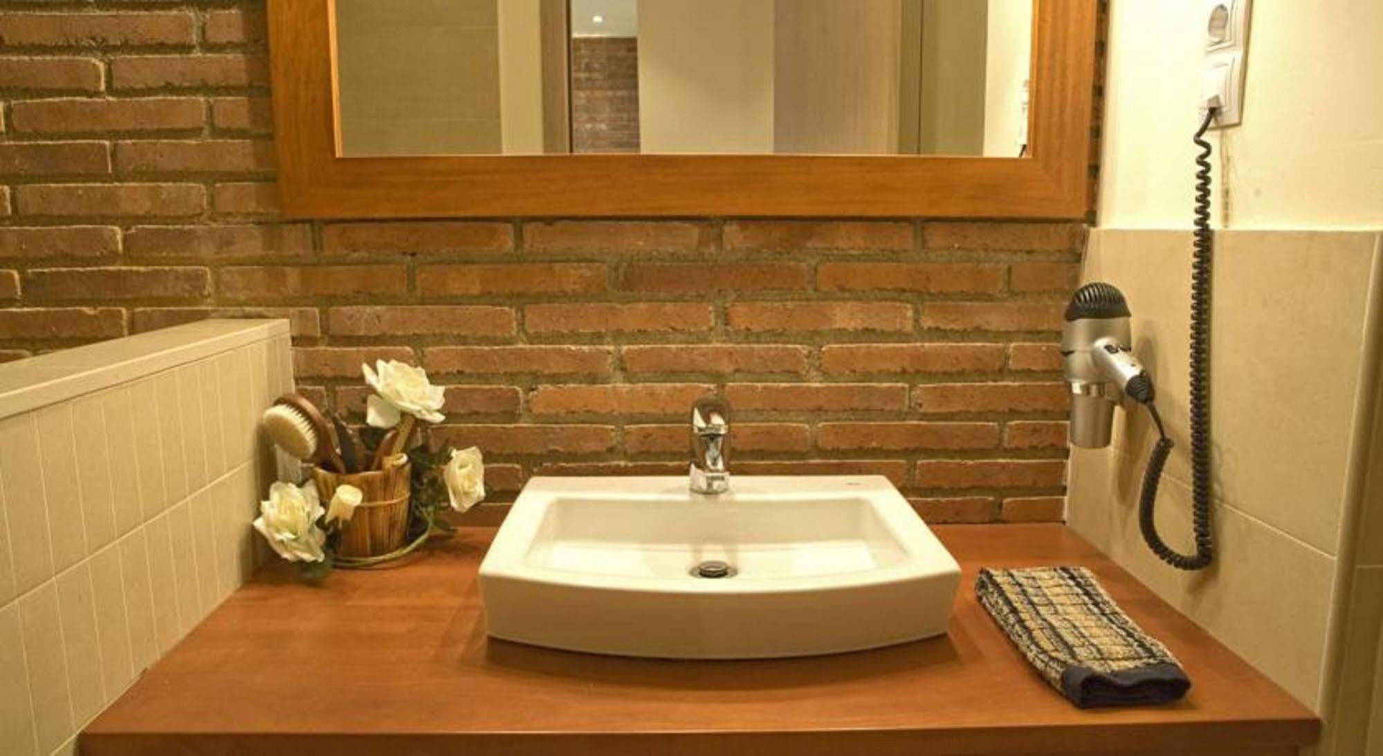 Serennia Cest Apartamentos Arc De Triomf Barcelone Extérieur photo